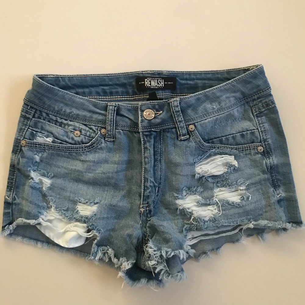 Rewash low rise, medium wash jean shorts size 1